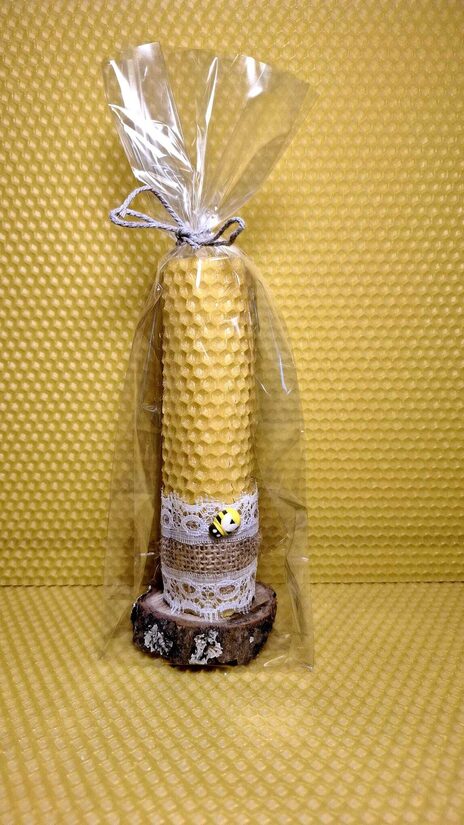 Vidējā vaska svece